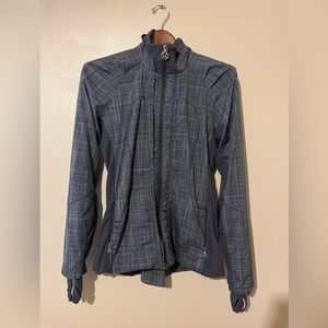 Lululemon athletica ruffle Jacket size 8
